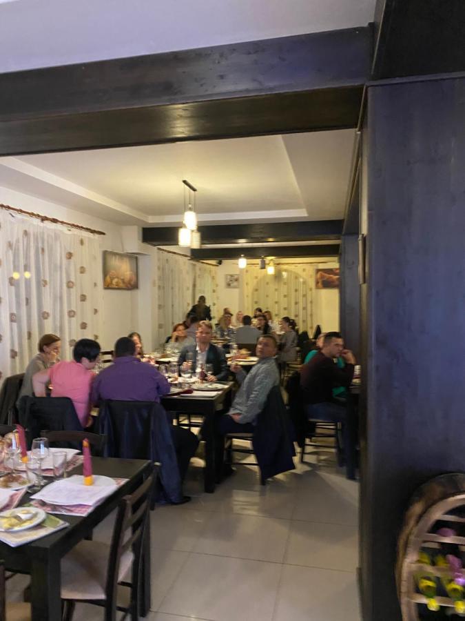 Pensiune Restaurant Indus Ocna Sibiului Exterior photo